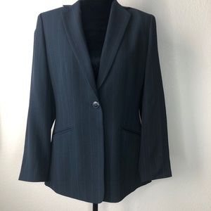 🔺SOLD🔻Ann Taylor 10 Petite Pinstripe Women’s Blazer Blk